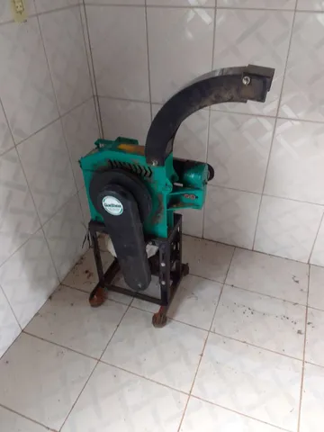 Vendo um máquina 