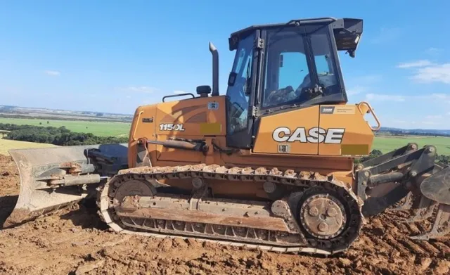 Trator de Esteira Case 1150L ano 2021 (parcelo)