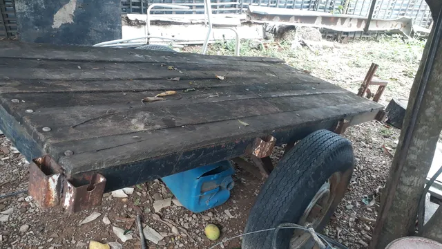 CARRETINHA/REBOQUE PARA TOBATA