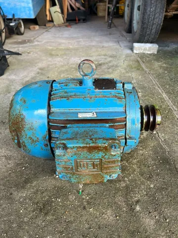 Motor elétrico WEG trifásico 7,5 cv