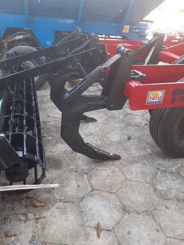Subsolador para trator