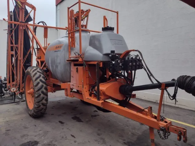 Pulverizador Jacto Advance 2000 Litros Am-18 Vortex 18 Metros de Barras Fabricação 2019 R$