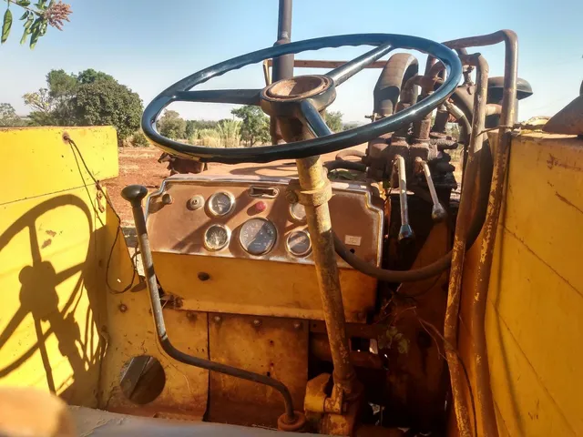 TRATOR CBT 2105,VENDO OU TROCO