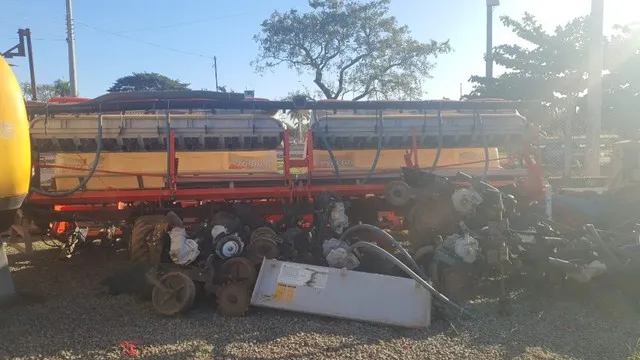 Vendemos também plantadeiras!!