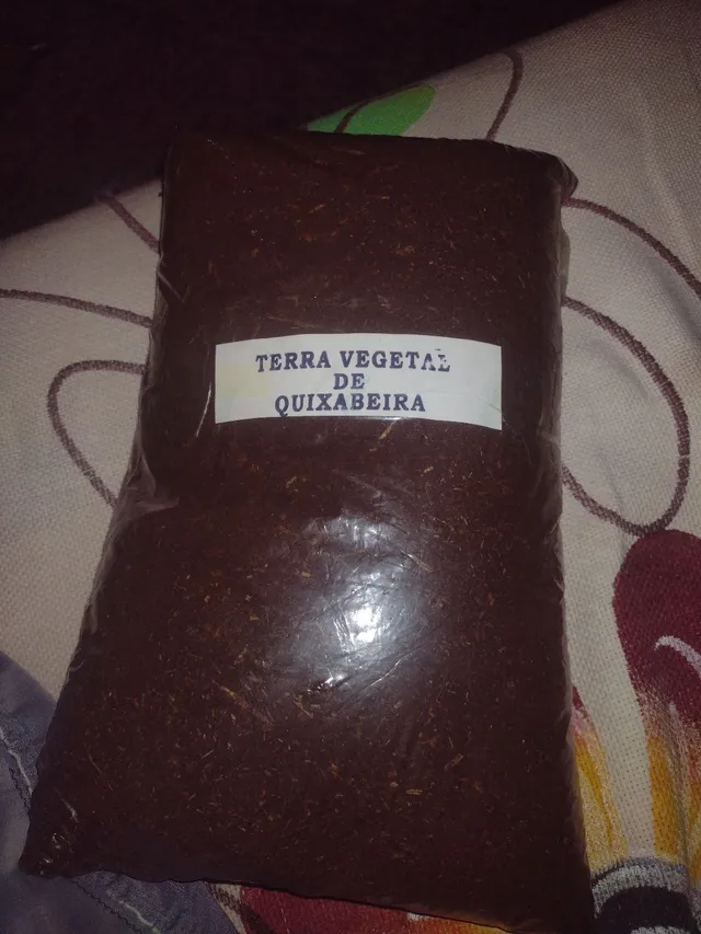 Vendo Terra Vegetal de Quixabeira 