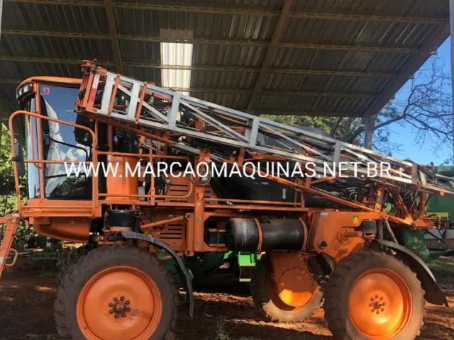Pulverizador Star 2500 Ano 2010 com 4.900 hrs, 4x2 com Piloto e GPS, 24 mts.