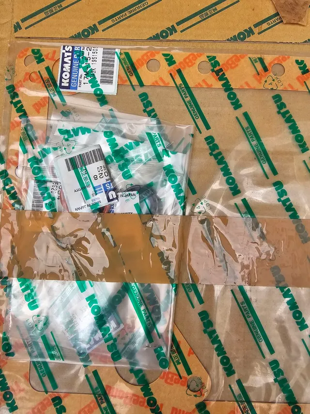 Escavadeira komatsu d375a kit reparo tampa transmissão novo original 1951505620