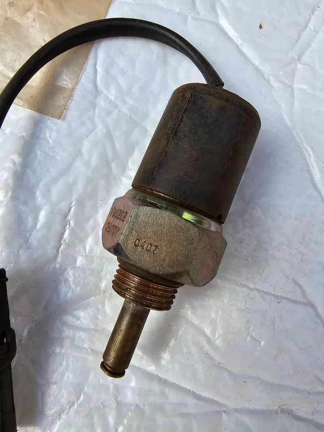Sensor transmissor temperatura volvo novo original 96868