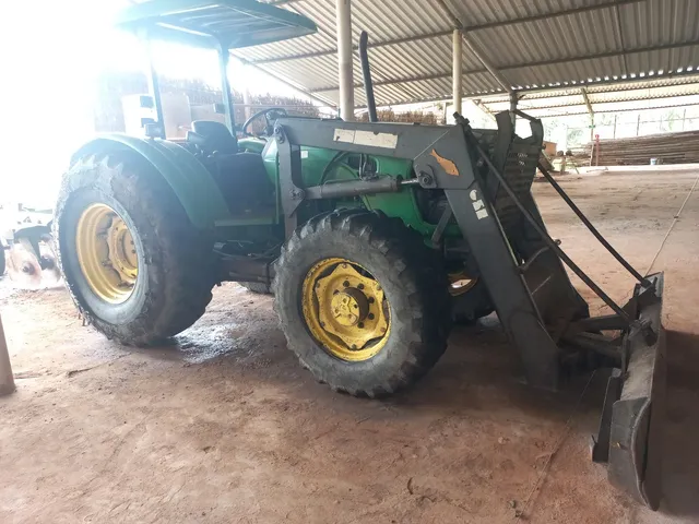Trator john deere 5085e 