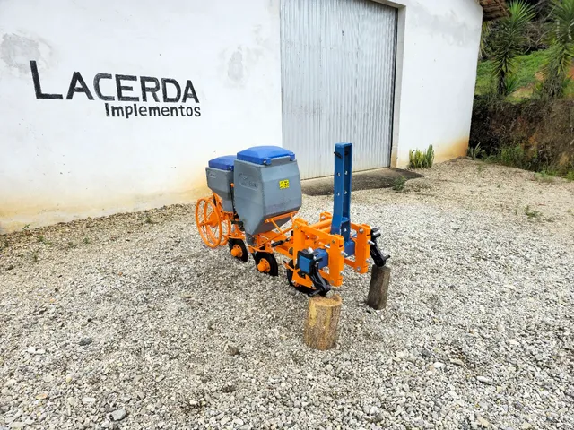 Plantadeira 1 linha para trator