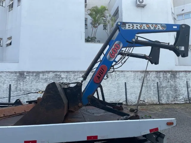 Vende-se Implementos Agrícolas 