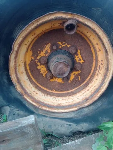 Roda dianteira retro jcb 4x2