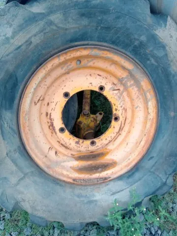 Roda traseira retro jcb 