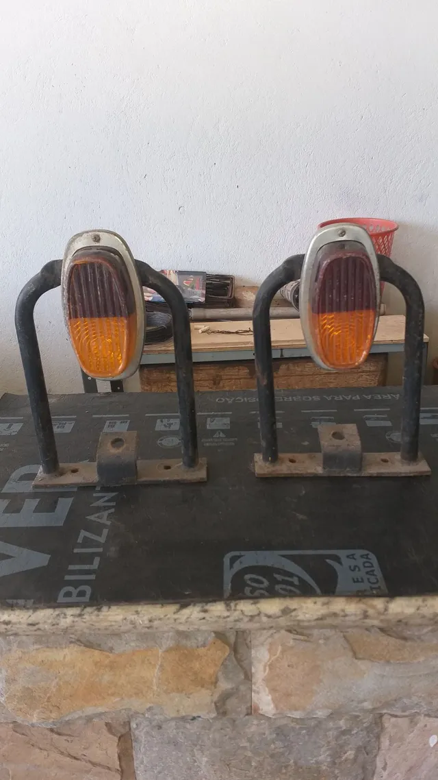Retroescavadeira suporte de lanterna trazeira