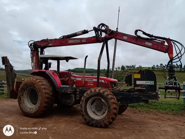 Trator / Grua Florestal