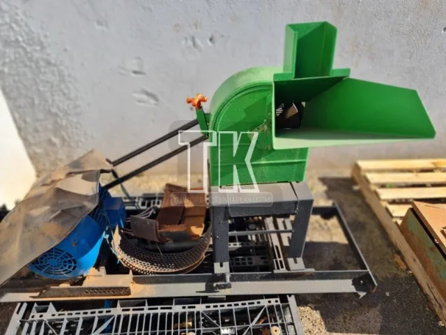 Triturador Forrageiro elétrico trifásico - TK Tratores Nova Andradina - MS 