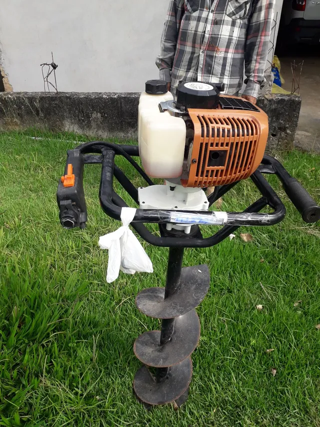 Vendo perfuradora de solo