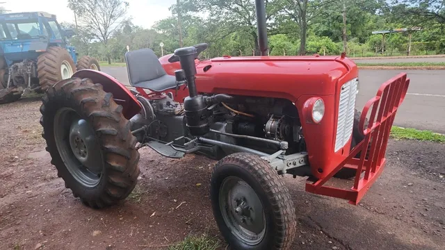 Vendo Trator 