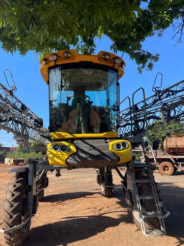 Autopropelido John Deere PLA