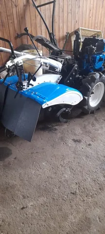 Micro trator Tobata Diesel TR5 