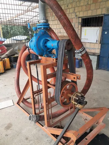 Bomba centrifuga tratorizada