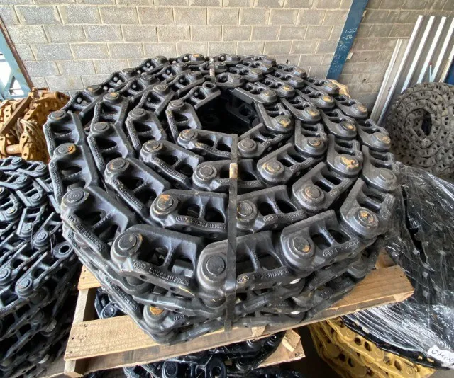 Corrente Escavadeira Komatsu PC200 / Volvo EC210 / Hyundai R210