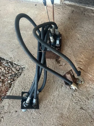 Comando duplo tratot massey