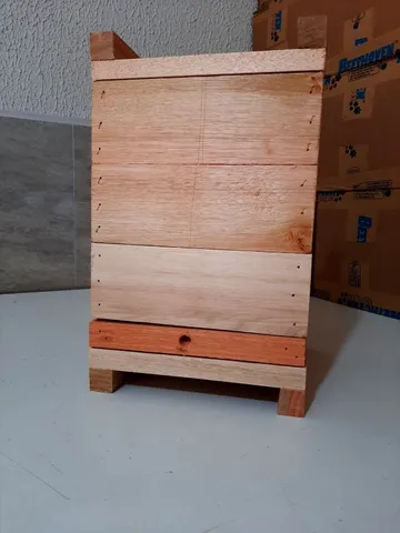 Caixa para abelhas sem ferrão 15x15cm Interna Tiubá, Jupará, Jandaíra
