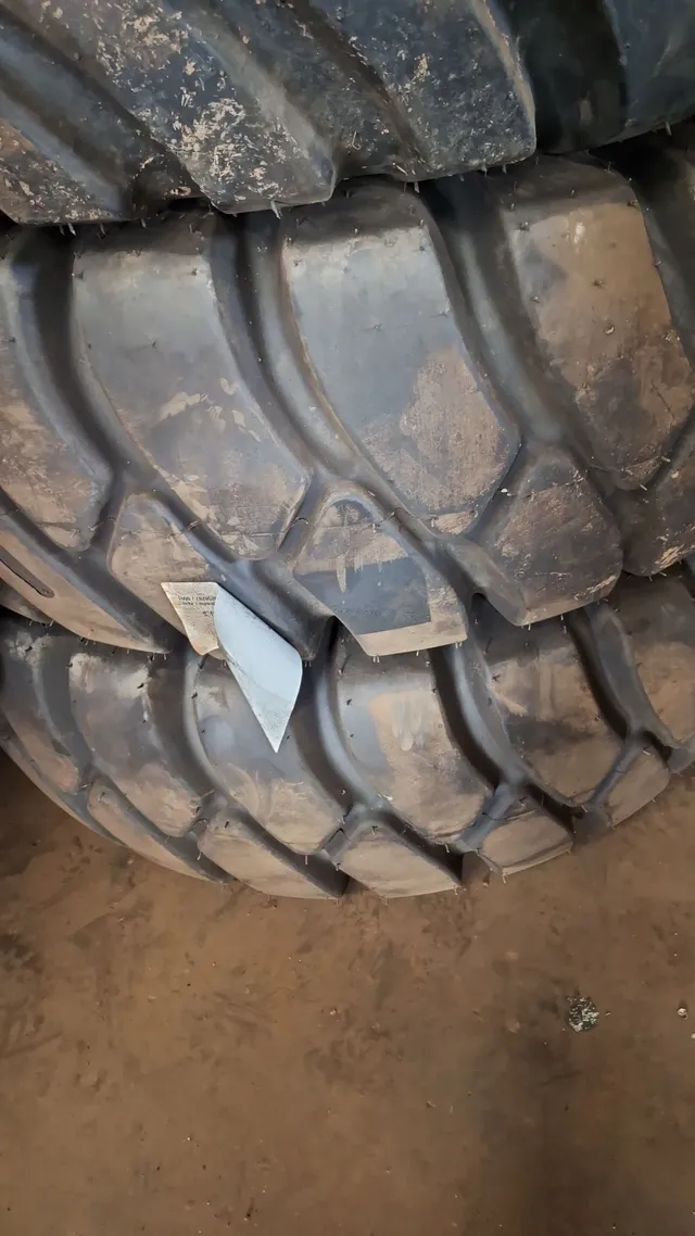 Pneu 20.5x25 titan L3 16pr 