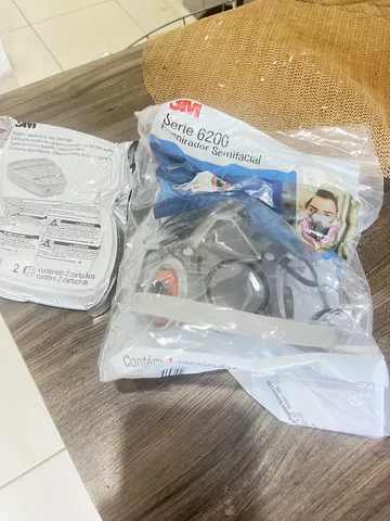 Vende-se respirador semi facial 3M Nova sem uso 