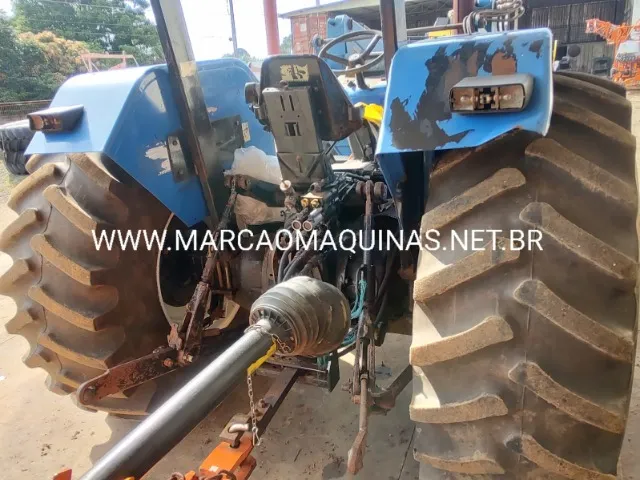 New Holland 7630 Ano 2009 com 5.400 Hrs, Conjunto lâmina e concha.