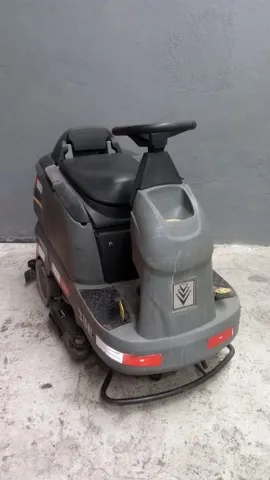 Limpadora de Pisos Karcher B 90 R (D65)