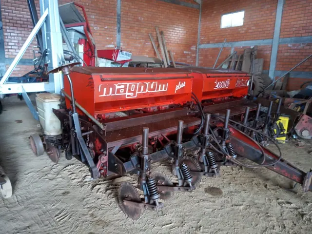 Plantadeira jumil 8 linhas