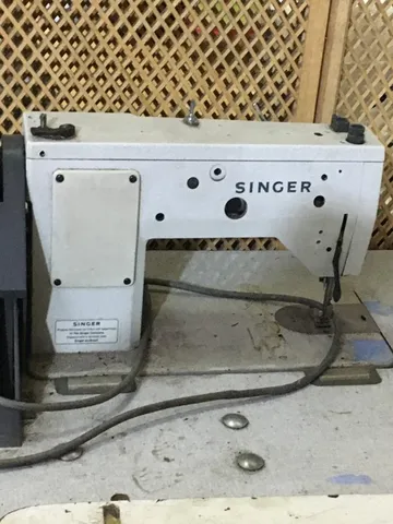 Máquina de costura Singer