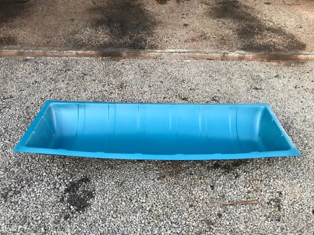 Cocho para ração 300 litros novo