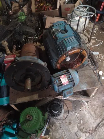 Motor WEG 1700 RPM 30VC 4 polos Trifasico 