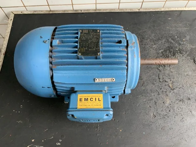 Motor P / Ventilador semi-novo 2 Velocidades Weg Pot:0.27/2.2cv rpm580/1155 Vol:220/2