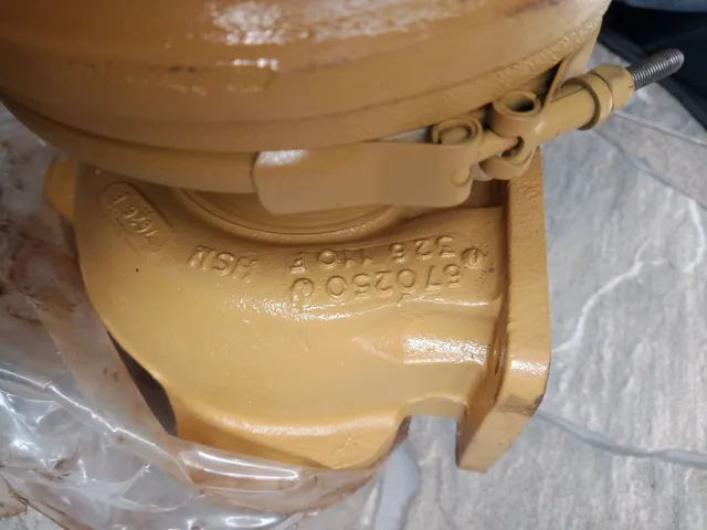 Turbina reman CAT, modelo 966L.