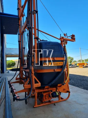 Pulverizador Jacto Condor M-12 600 Litros - TK Tratores Nova Andradina - MS 