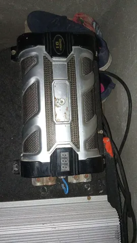 Vendo mega capacitor pra som ou troco em celular ?