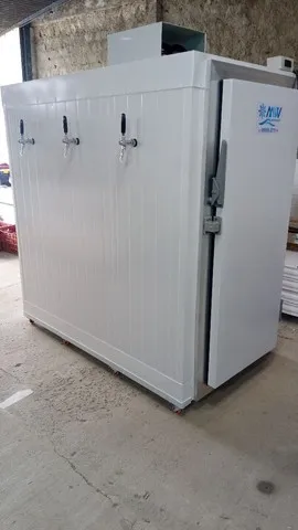 Mini câmara para chopp com torneiras