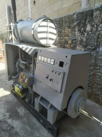 Conjunto Moto Gerador 37,5 KVA 380/220v