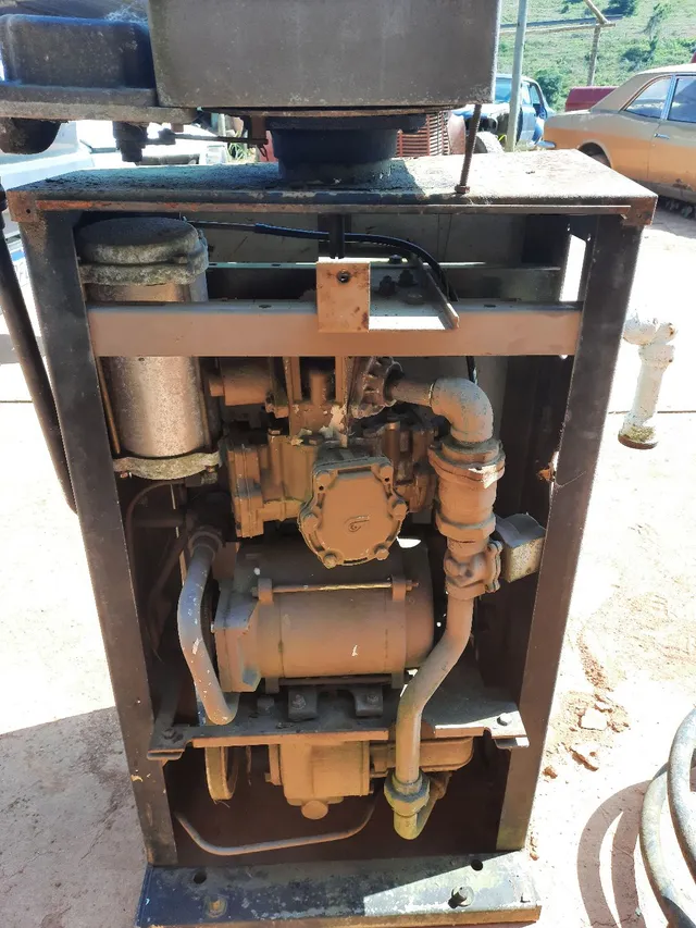 Bomba de gasolina antiga 