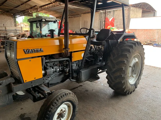 Trator 785 