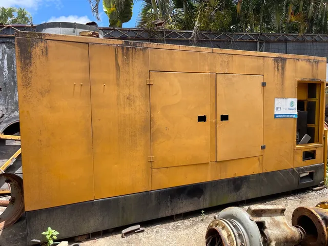 Grupo gerador 360 kVA Stemac 2002 motor desmontado