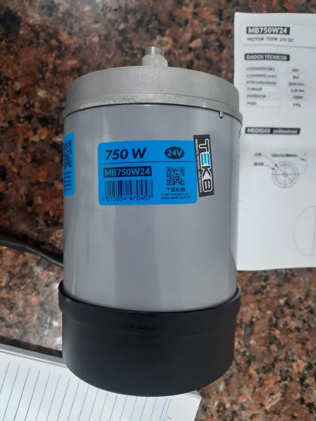vendo motor elétrico de 24V e 750w de potência 