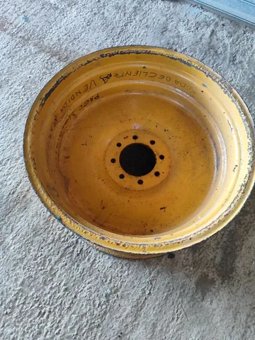 Roda Retroescavadeira MF 96