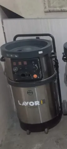 MAQUINA DE LAVAR A VAPOR