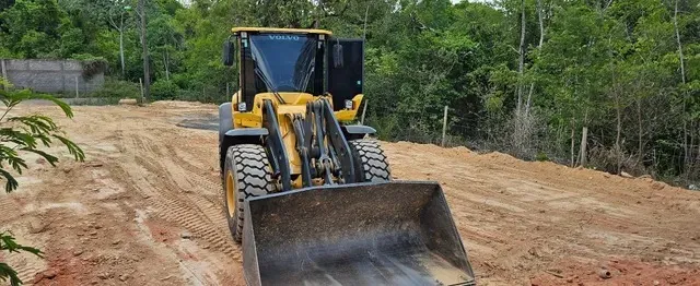 Pá Carregadeira Volvo L70F