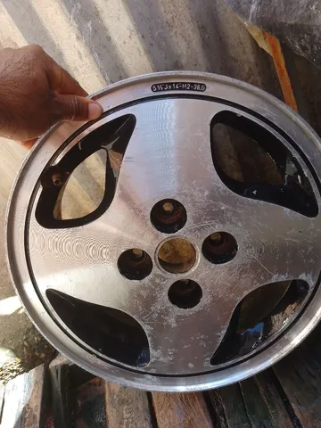 Vendo aro 14 eu tenho uns quatro aceito proposta